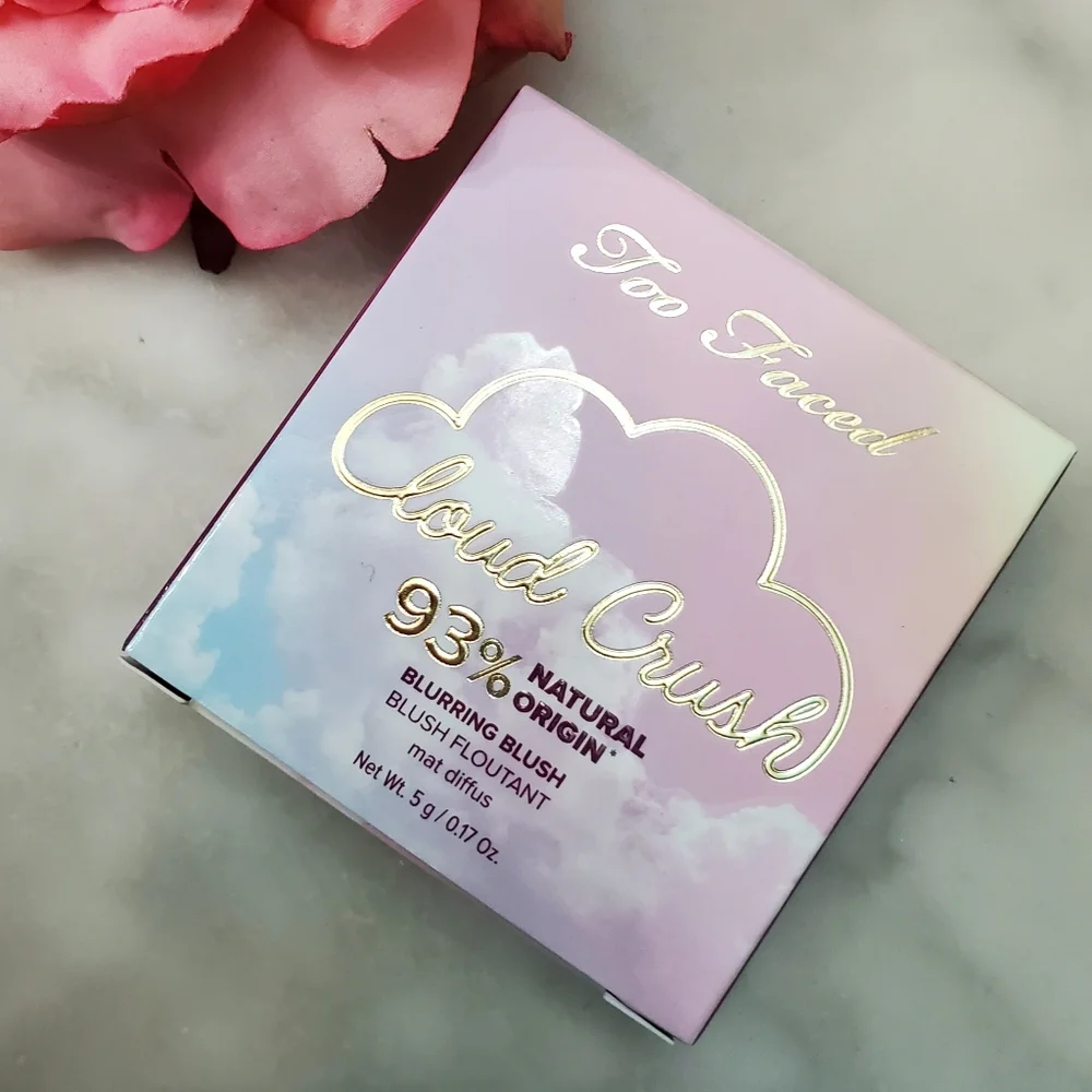 Too Faced Berry Dreamy Blurring CLOUD BLUSH - Berry Purple